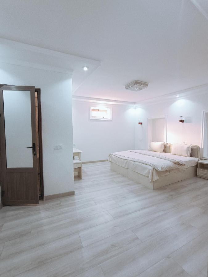 Dari Zanjir Hotel Samarkand Buitenkant foto